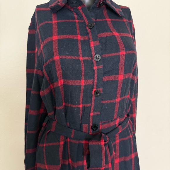 SHEIN Red and Black Checkered Long Sleeve Dress - Picture 5 of 12